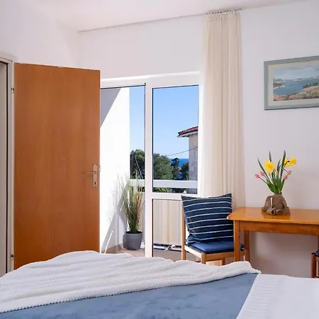 Novak - Zf Hvar Guest house