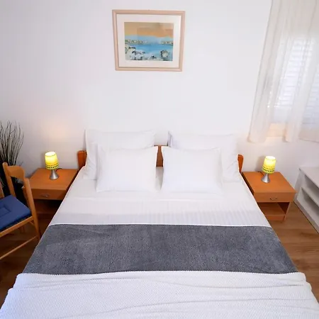 Novak - Zf Hvar Guest house